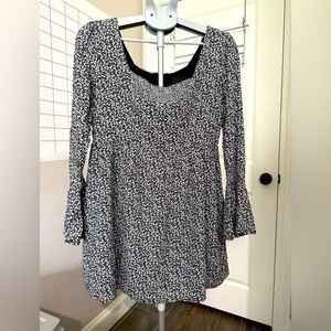 Lumiere Black and White Floral Dress Long Sleeve Square Neckline Women’s Meduim